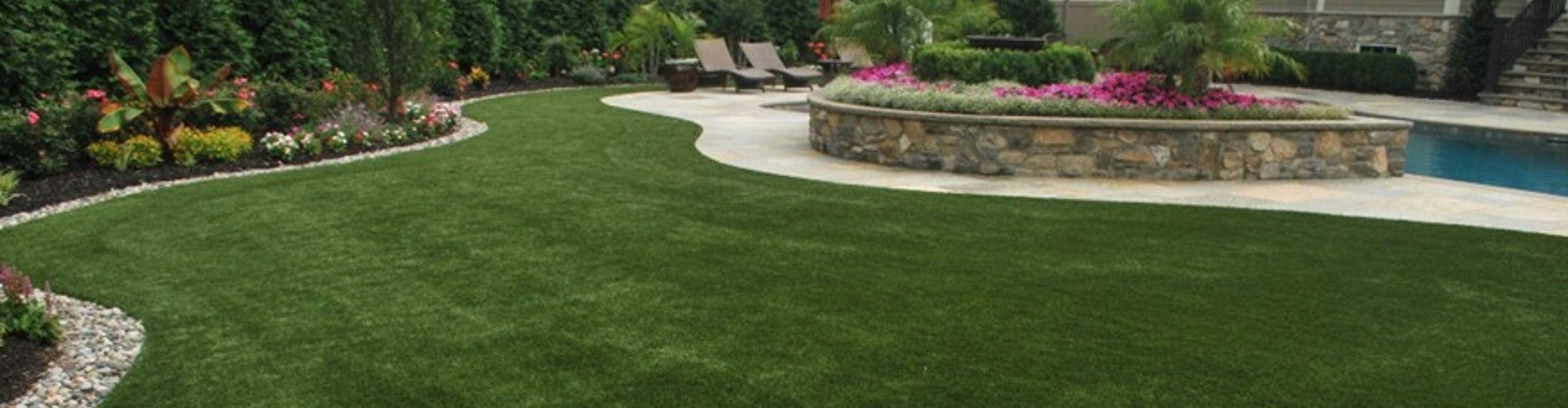 How to Clean Artificial Turf in Edmonton, AB